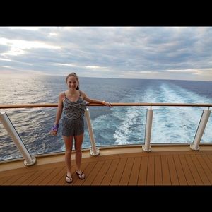 Meet your Posher, Hannah